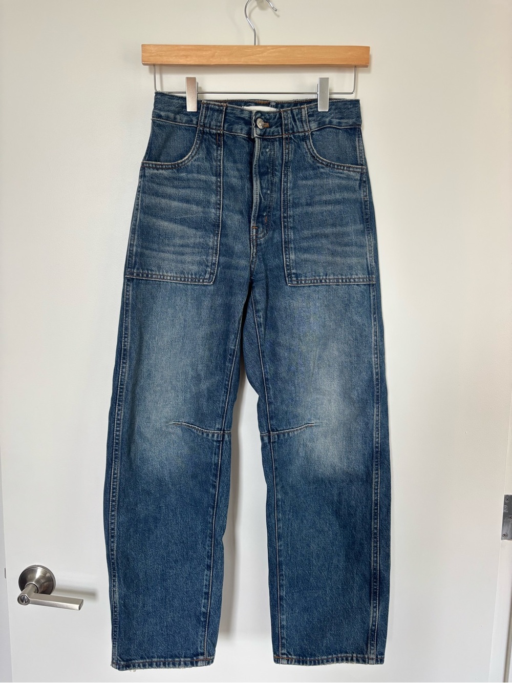 Darted Jeans